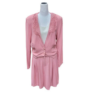 Byer Studio California Vintage Barbiecore Blazer and Shorts Suit Set Pink‎